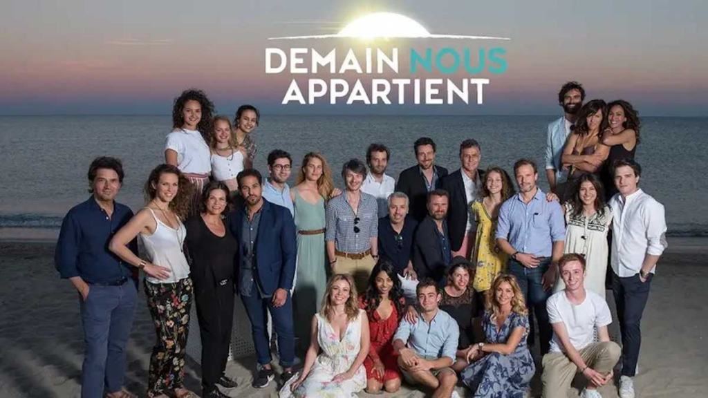 Pour son retour, la Star Academy devrait s'inspirer de son feulleton phare "Demain nous appartient", en proposant une quotidienne 100% images narrant la vie des candidats.